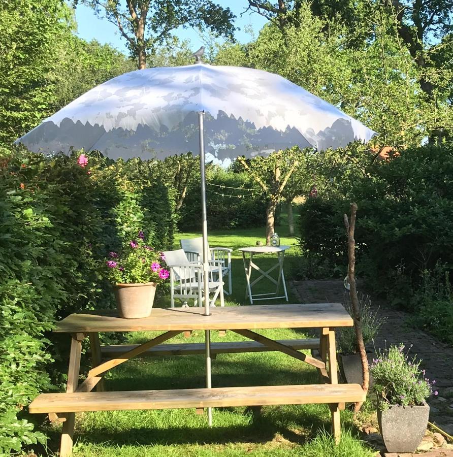 Hotel Aan De Dwarsweg Uffelte Esterno foto